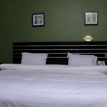 Albertville Luxury Rooms Ilesa Buitenkant foto