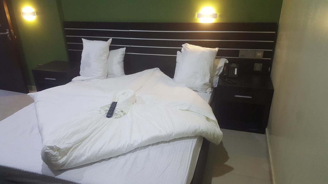 Albertville Luxury Rooms Ilesa Buitenkant foto