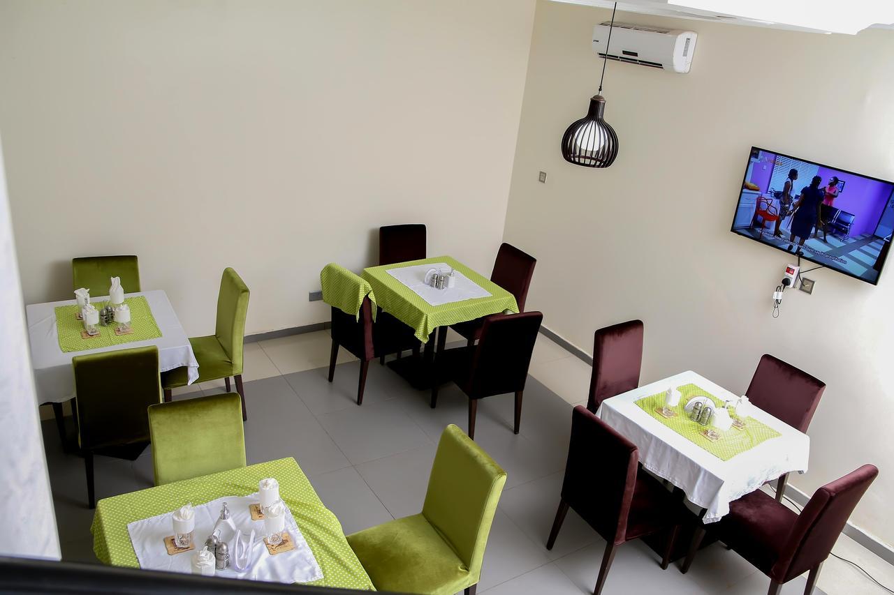 Albertville Luxury Rooms Ilesa Buitenkant foto