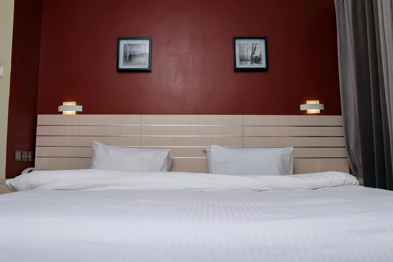 Albertville Luxury Rooms Ilesa Buitenkant foto