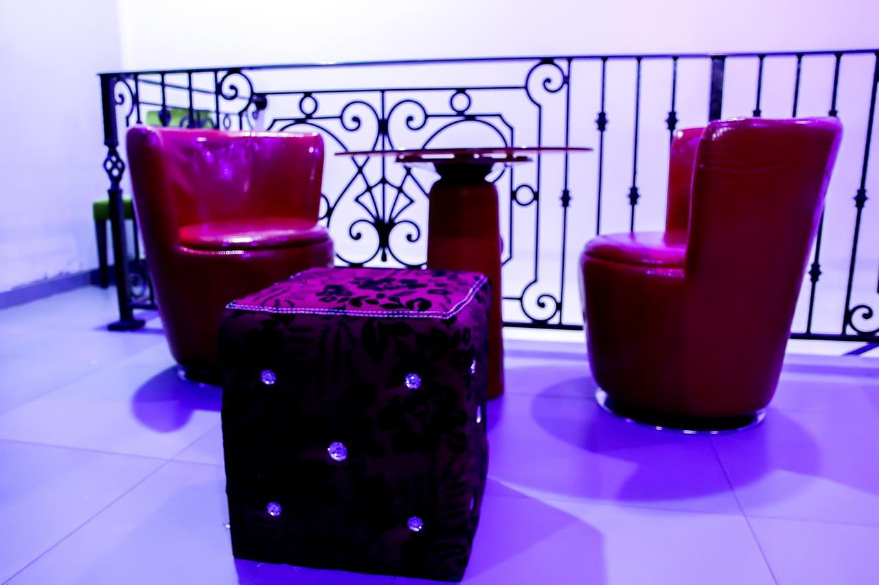 Albertville Luxury Rooms Ilesa Buitenkant foto